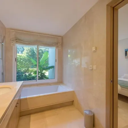 アパート Alcazaba Three Bedroom *